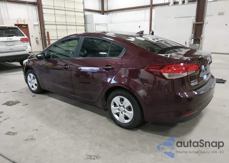 2017 Kia Forte Lx z USA, uszkodzony, nr VIN 3KPFL4A72HE127422